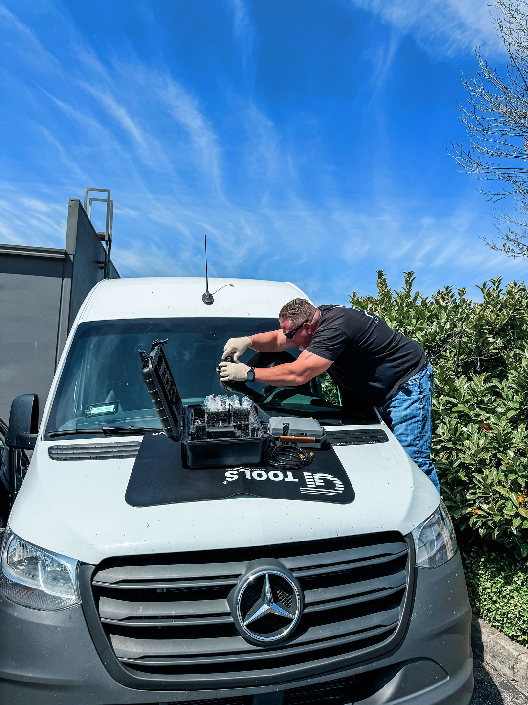 a tech at nex automotive doing a mobile chip repair in roseville ca