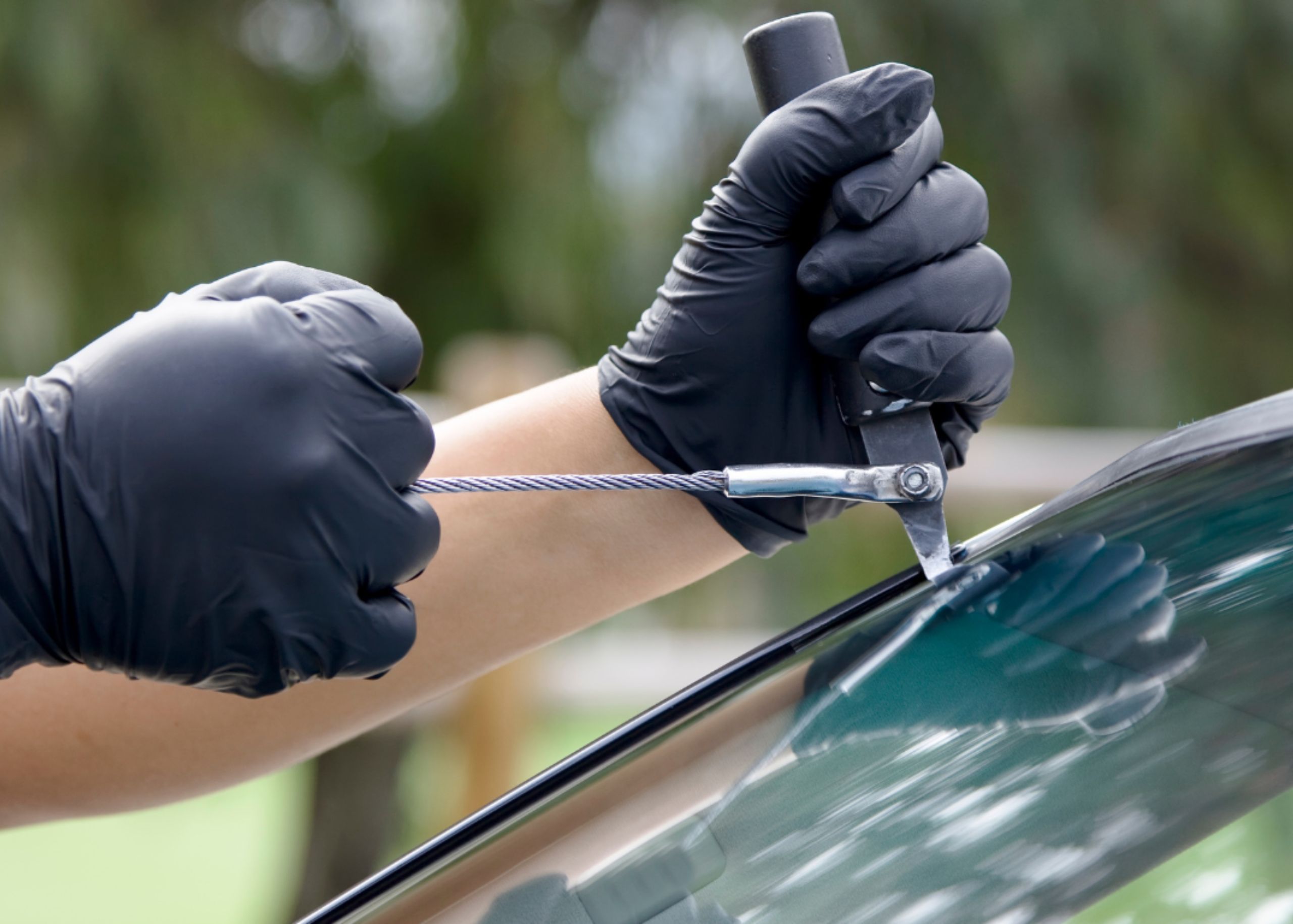 technicial performing a mobile chip repair in rocklin ca